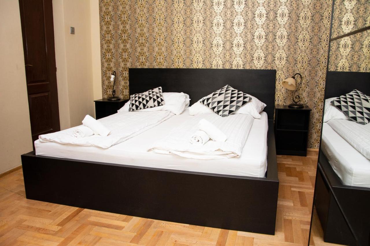 Andrassy Room بودابست المظهر الخارجي الصورة