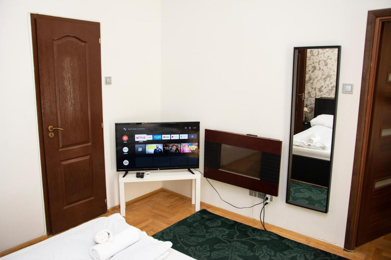 Andrassy Room بودابست المظهر الخارجي الصورة